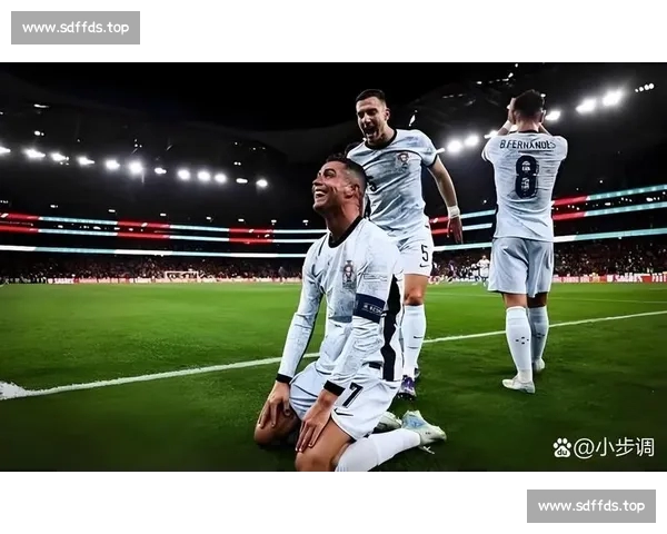 精彩对决足球比赛落幕比分揭晓激烈对抗展现实力各队拼搏奋进全场激情四溢 精彩对决足球比赛落幕比分揭晓激烈对抗展现实力各队拼搏奋进全场激情四溢